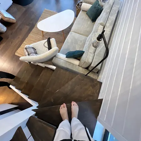 Under Sky - з теплим басейном ,чаном-джакузі, панорамною ванною та Playstation 5 בית נופש סלאבסקה